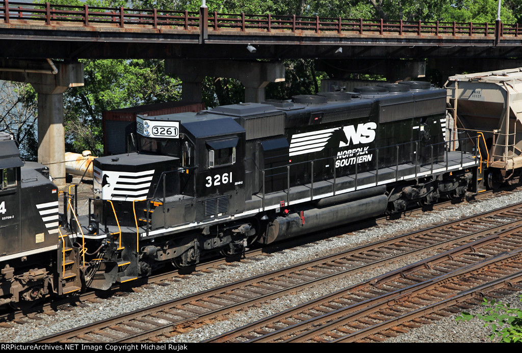 NS 3261